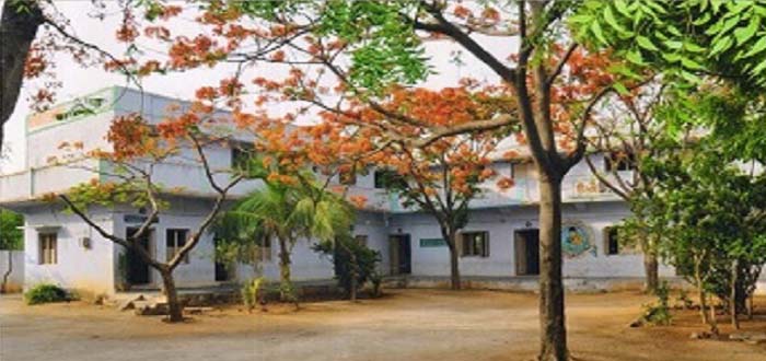 Collegebuilding pic